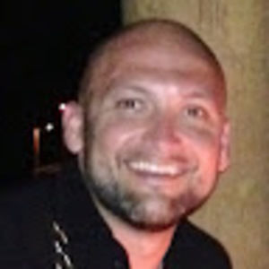 Meet your Posher, Derek